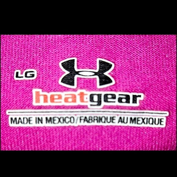 UNDER ARMOUR Women's Athletic Top with 🥵 heat gear. - Picture 8 of 14